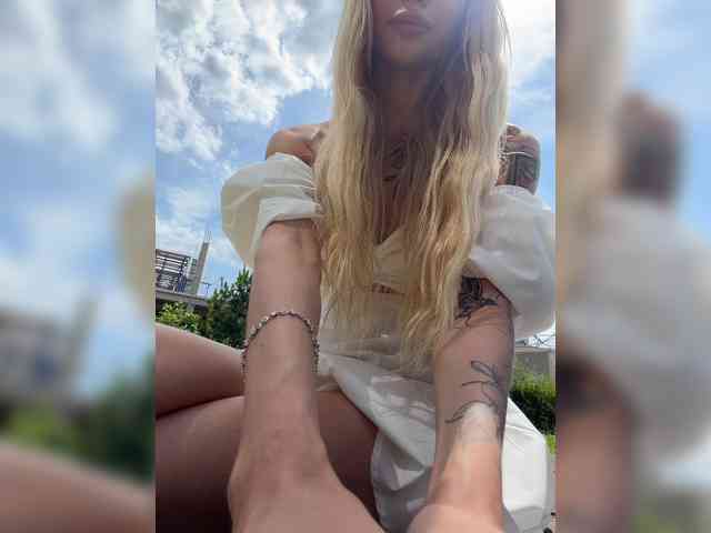 Cristi-Candy's chat room
