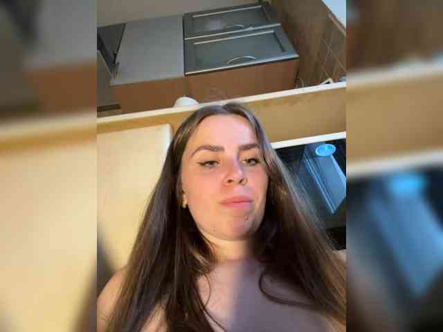 LolaSexxx's chat room
