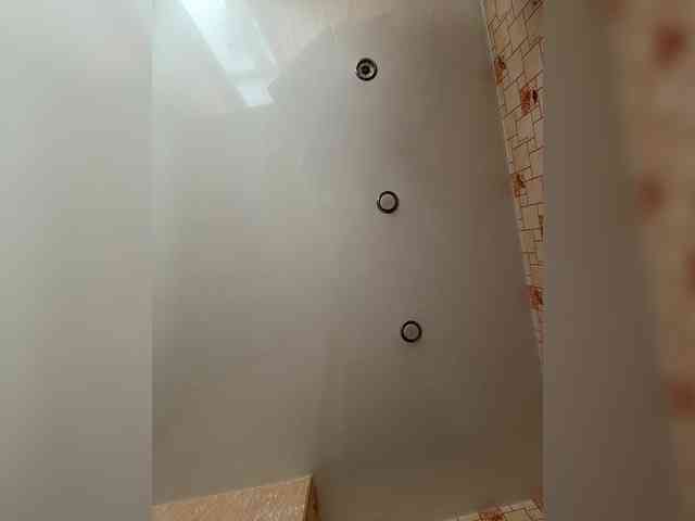 Enchantressss's chat room