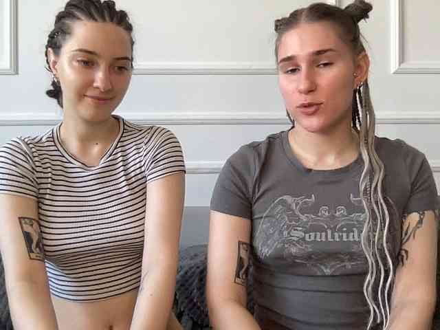 yoursweettreats's chat room