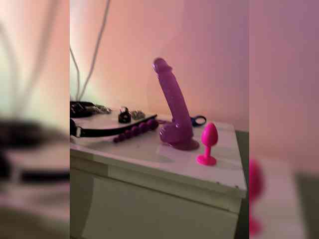 squirtproo's chat room