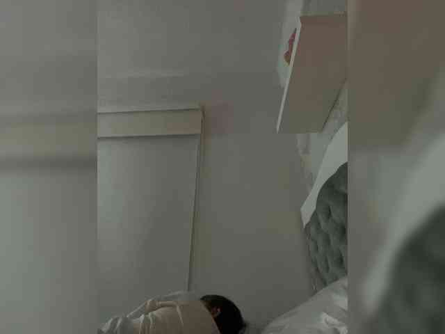 SallyeLeins's chat room