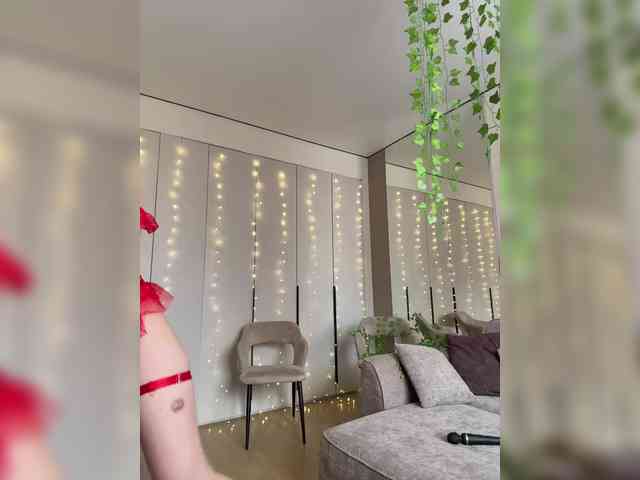 VictoriaBix's chat room