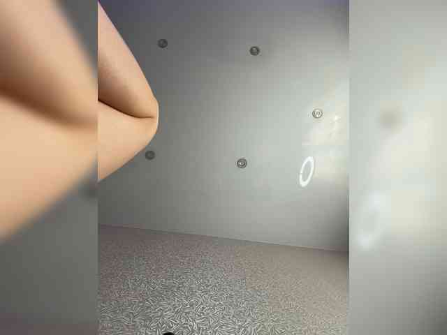 -Lovensesgirl-'s chat room