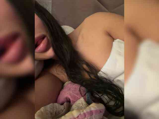 Ekaterina2221's chat room