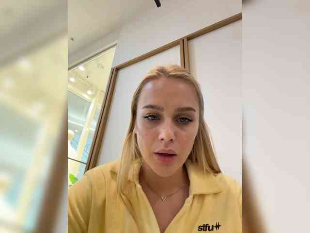 _Katrinka_'s chat room