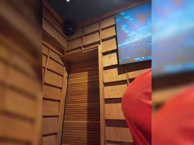 Cristi-Candy's chat room