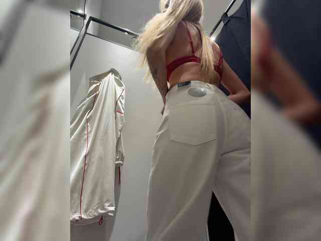Cristi-Candy's chat room