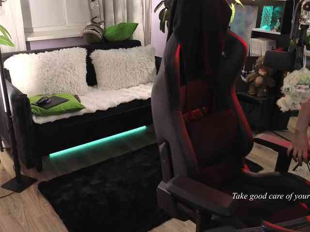 Kira_Li_Lime's chat room