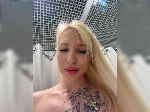 Cristi-Candy's chat room