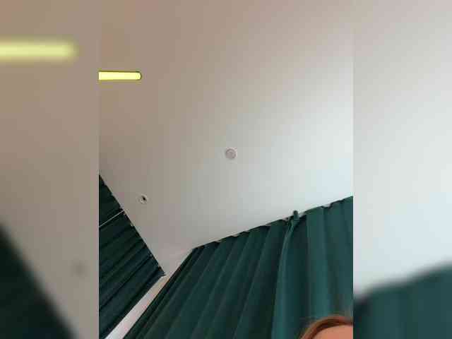 _Ellidi_'s chat room