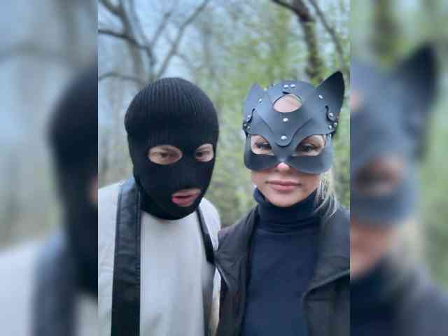 Pusydiamond's chat room