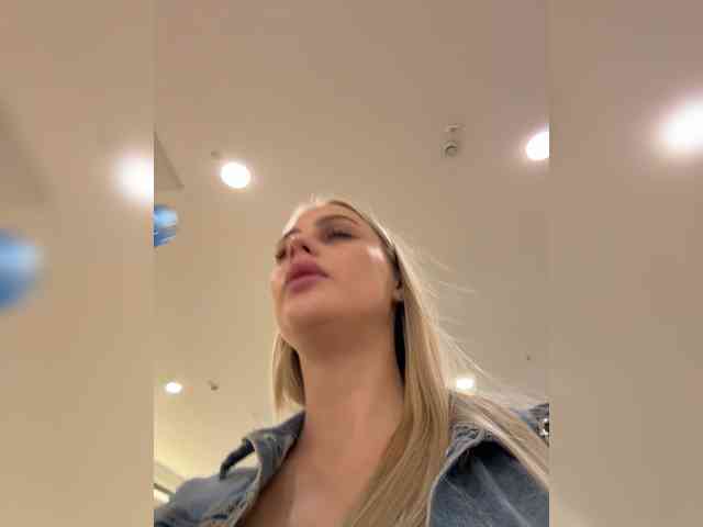 _Katrinka_'s chat room