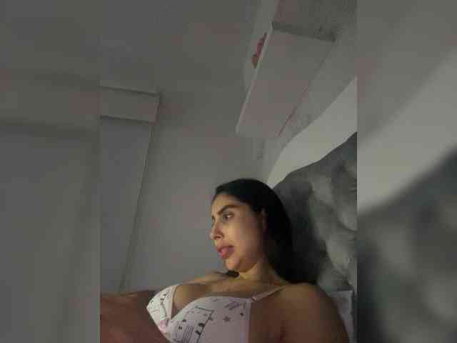 SallyeLeins's chat room