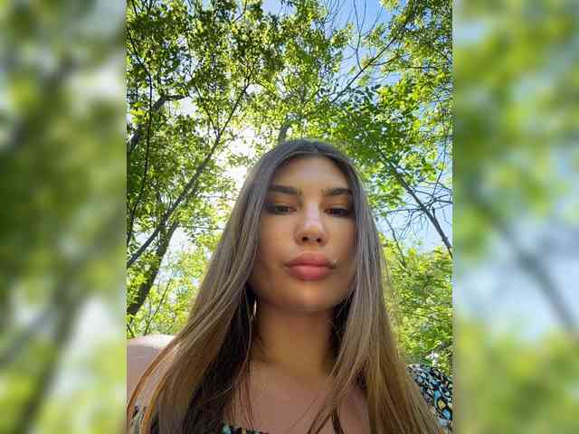 -EmilyBaby-'s chat room
