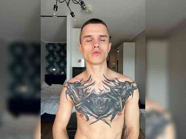 AAOneLove's chat room