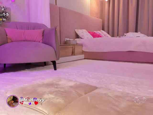 Mia_Milasheva's chat room