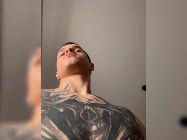 AAOneLove's chat room