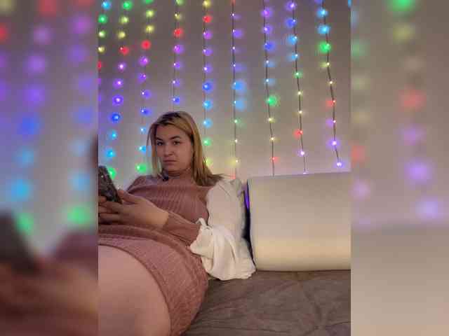 -Zoe-Love-'s chat room