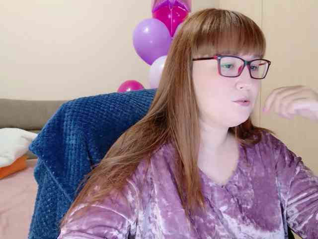 QueenFoxyLisa's chat room