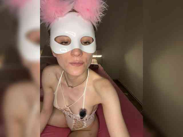 MaskedBabesVIP's chat room