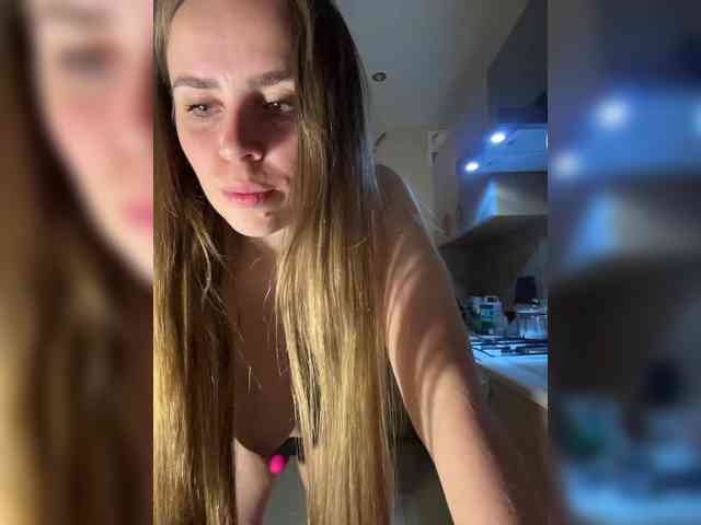 LolaSexxx's chat room