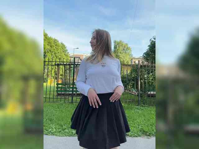 -Angel-Ali-'s chat room