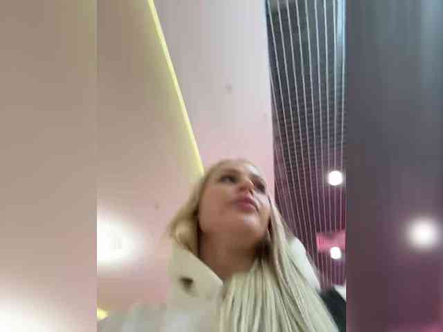 _Katrinka_'s chat room