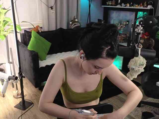 Kira_Li_Lime's chat room