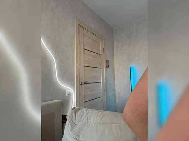 Mila-m's chat room