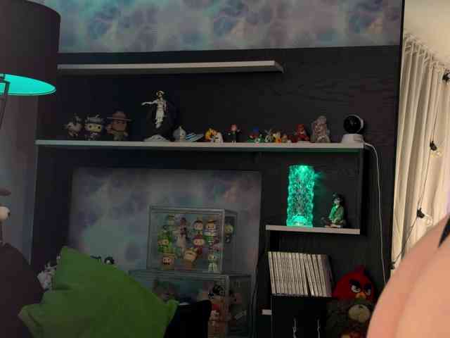 Kira_Li_Lime's chat room