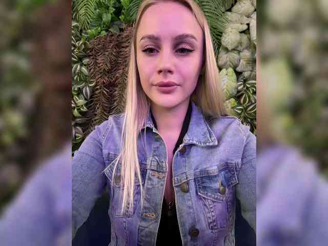 _Katrinka_'s chat room