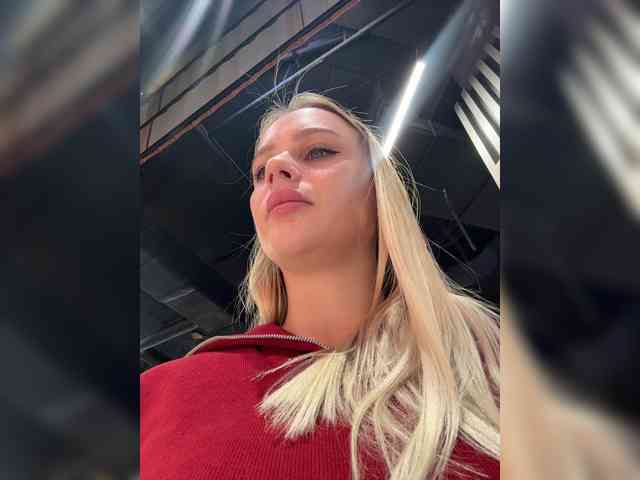 _Katrinka_'s chat room