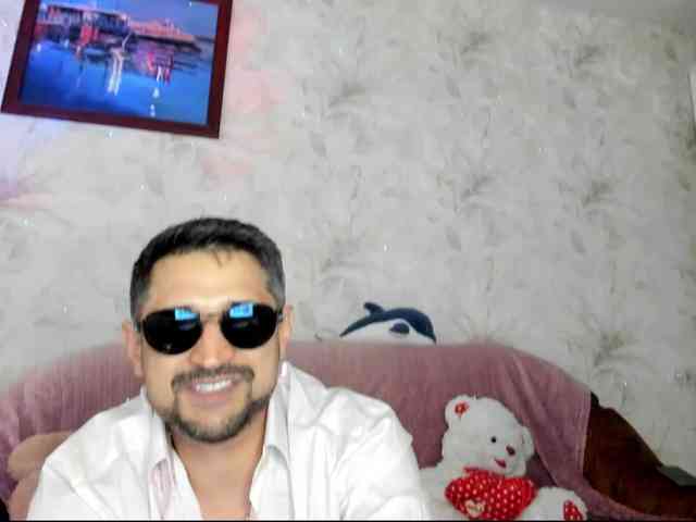 VIP17CoupleDream's chat room