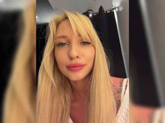 Cristi-Candy's chat room