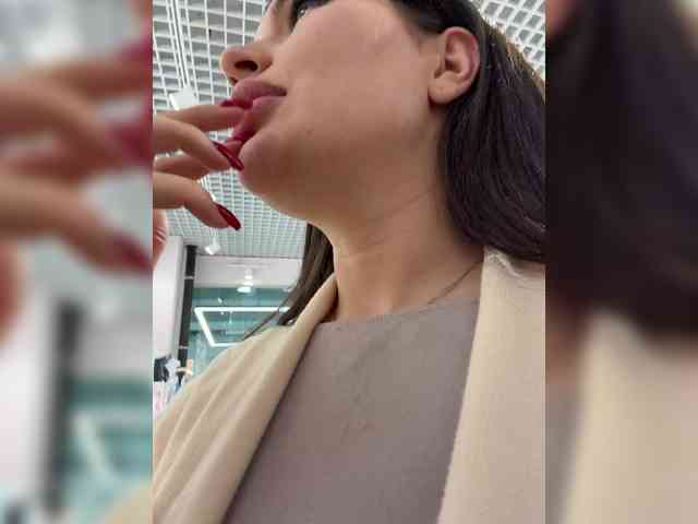 -MaybeBaby-'s chat room