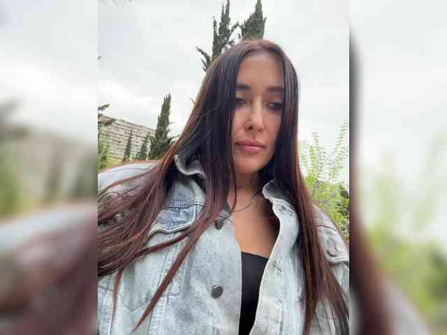 Marianna_'s chat room