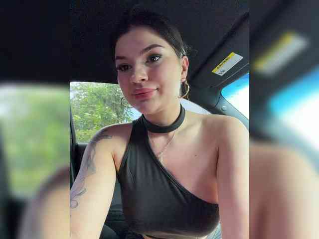 -MaybeBaby-'s chat room