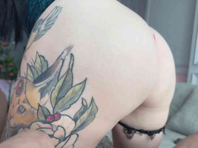 Travel-couple's chat room