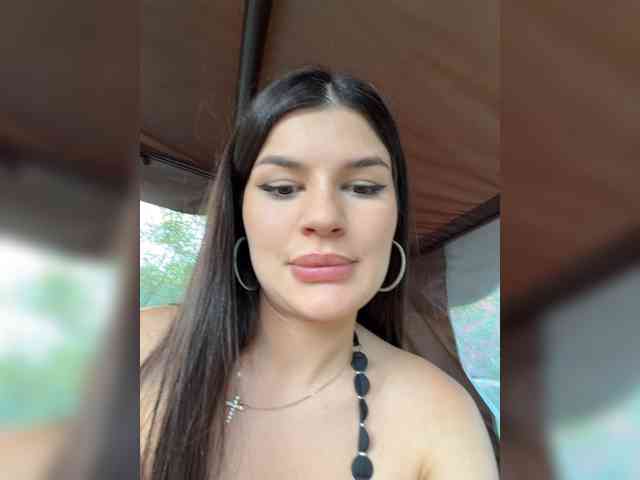 -MaybeBaby-'s chat room