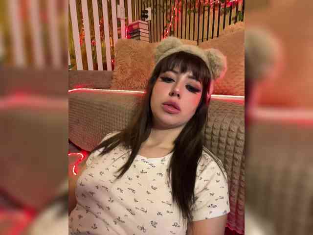 -Violetttttka-'s chat room