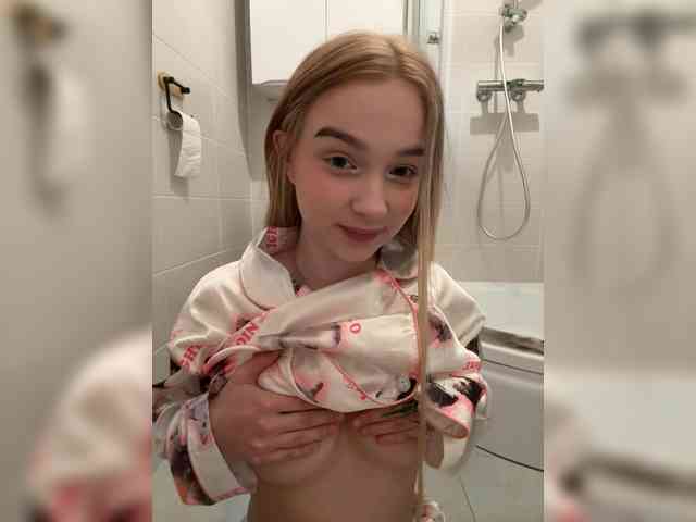 MimiMila's chat room