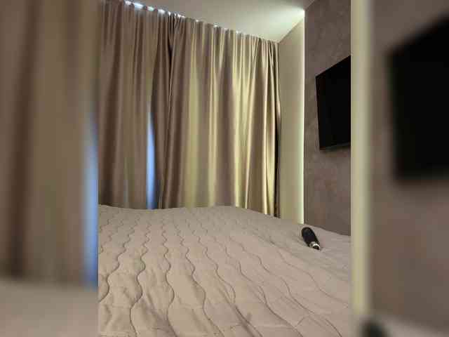 BonnieMur's chat room