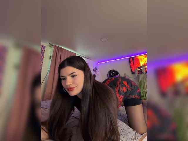 -MaybeBaby-'s chat room