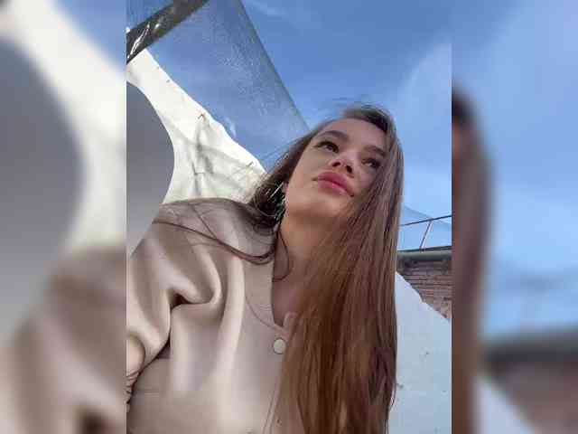 -_-_--------'s chat room