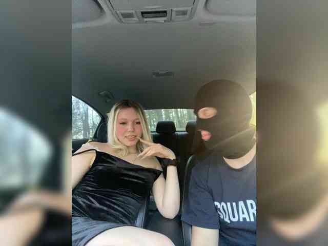 NikkiAlex's chat room