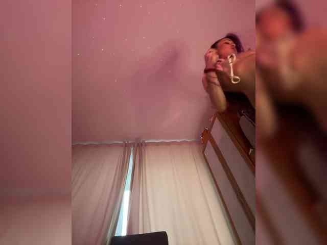 VIP17CoupleDream's chat room