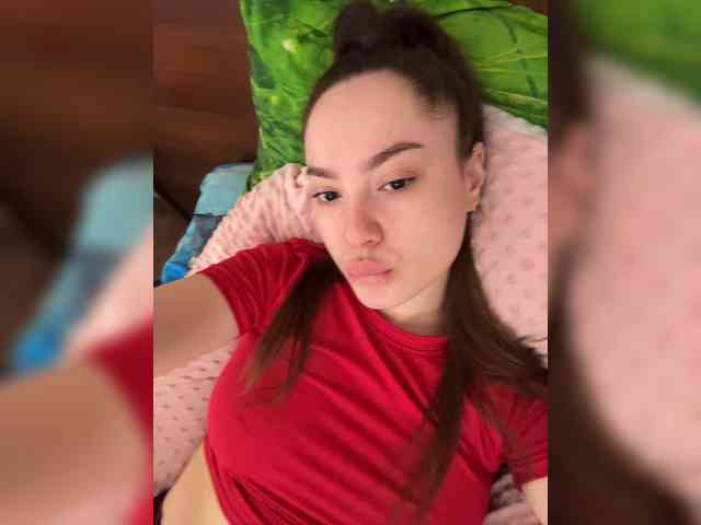 -Valeria-'s chat room