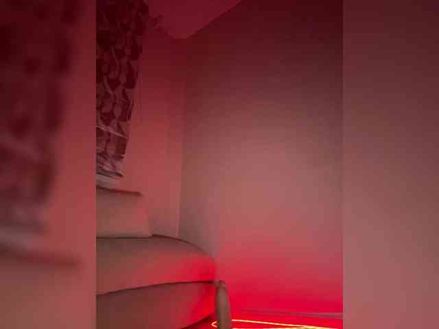 LolaSexxx's chat room