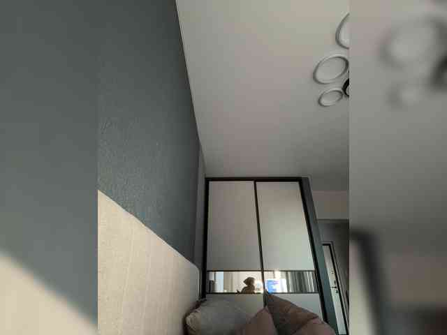 -Molly-'s chat room